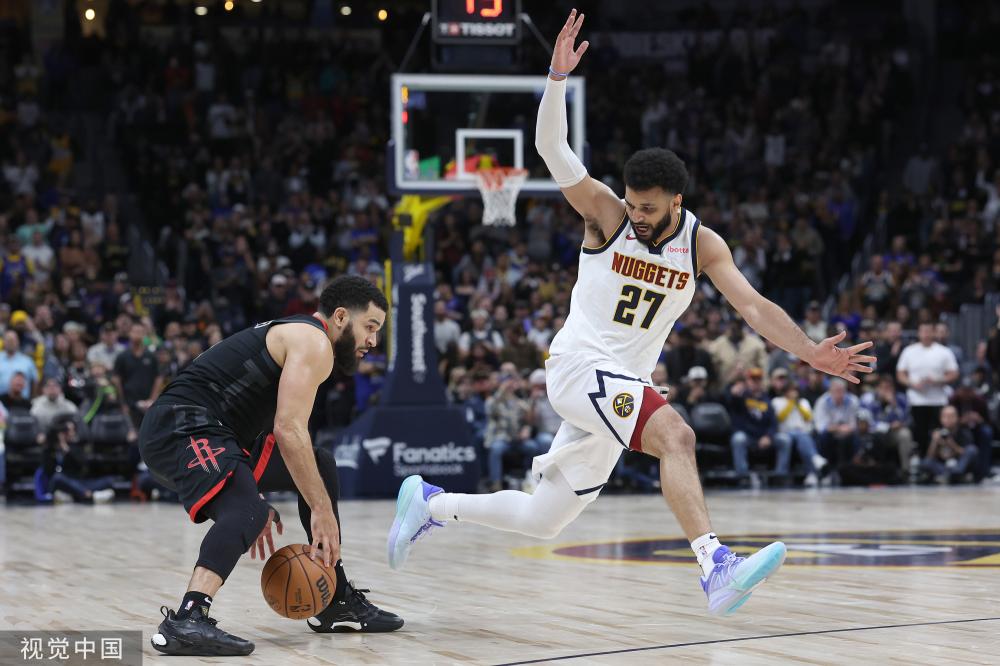 敏锐的门前 敏锐的门前